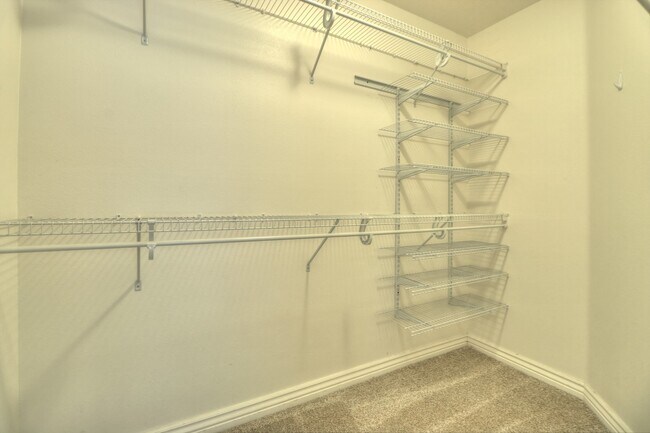 Building Photo - New reduced rent!