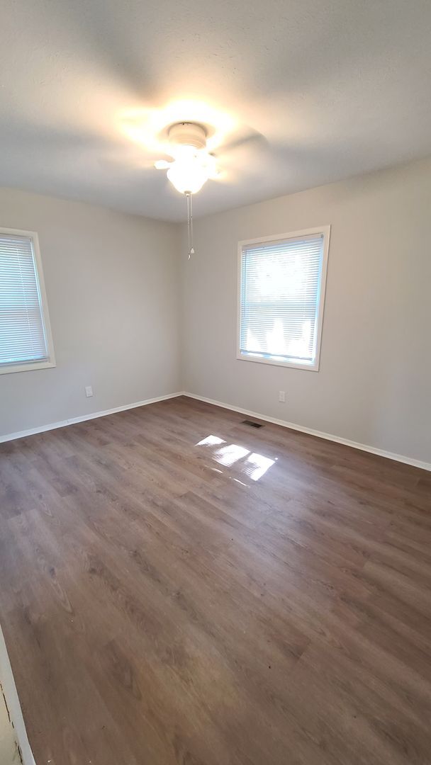 Building Photo - Cute home for rent