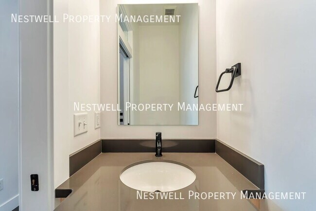 Building Photo - 10907 Paddle Board Way