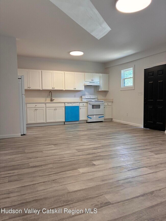 Building Photo - 1154 US-9