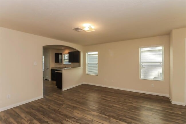 Building Photo - 25258 Sanitas Valley Dr