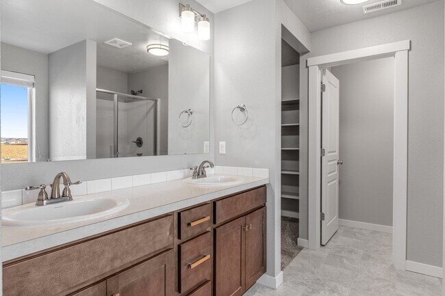 Building Photo - Modern 4-Bedroom Home in Meridian – Spacious Layout + Great Location