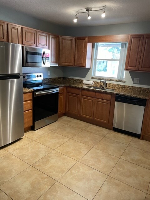 Primary Photo - 4141 16th St