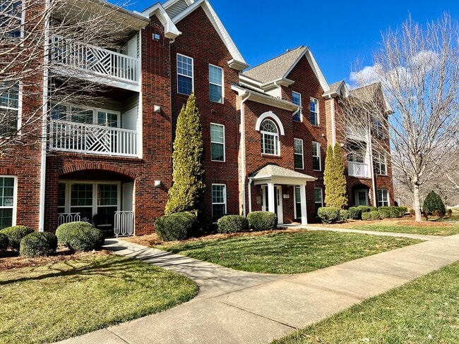 Building Photo - 130 Shallowford Reserve Dr