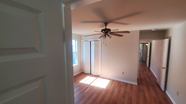 Primary Photo - 515 Lizardi St