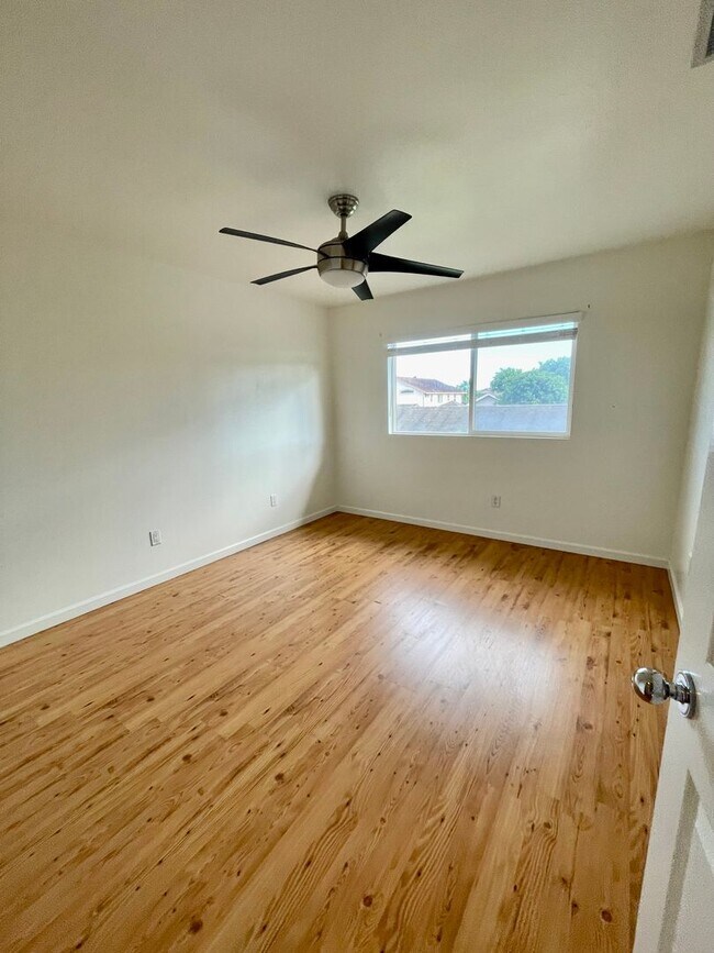 Building Photo - Ocen Pointe Potenial 3 Bedroom Home for Re...