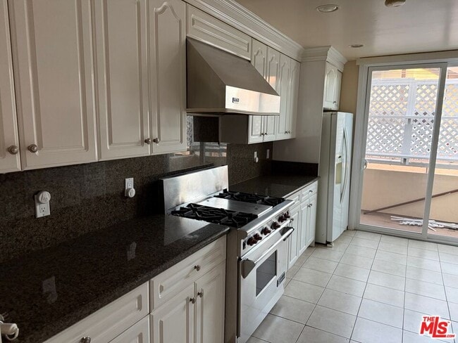 Building Photo - 1500 Camden Ave