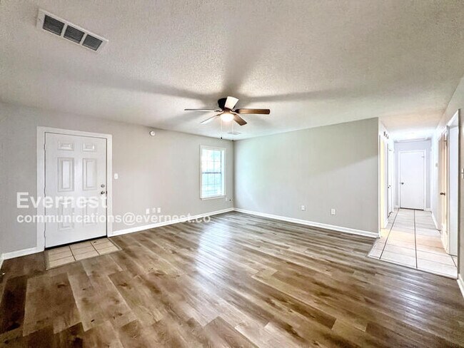 Building Photo - 8350 Greenbrook Pkwy