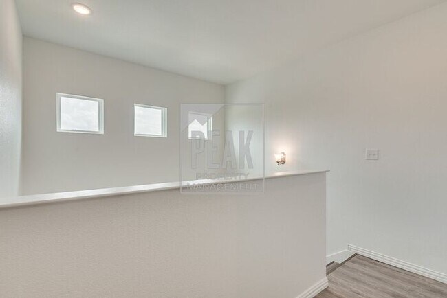 Building Photo - $1630! 3 Bed 2 1/2 Bath home in FORT WORTH!
