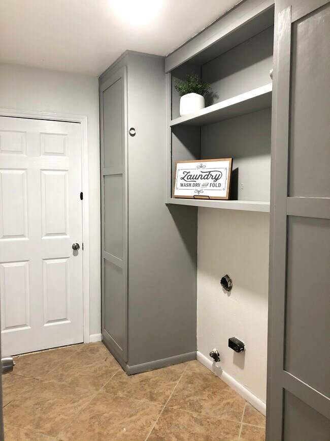 Building Photo - 11511 Kirkvalley Dr