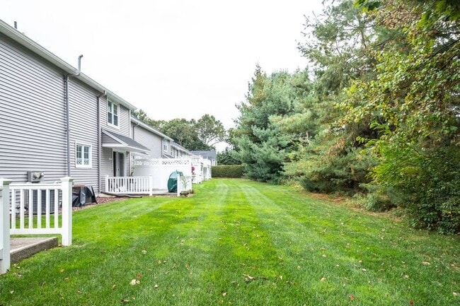Building Photo - 51 Chapin Greene Dr