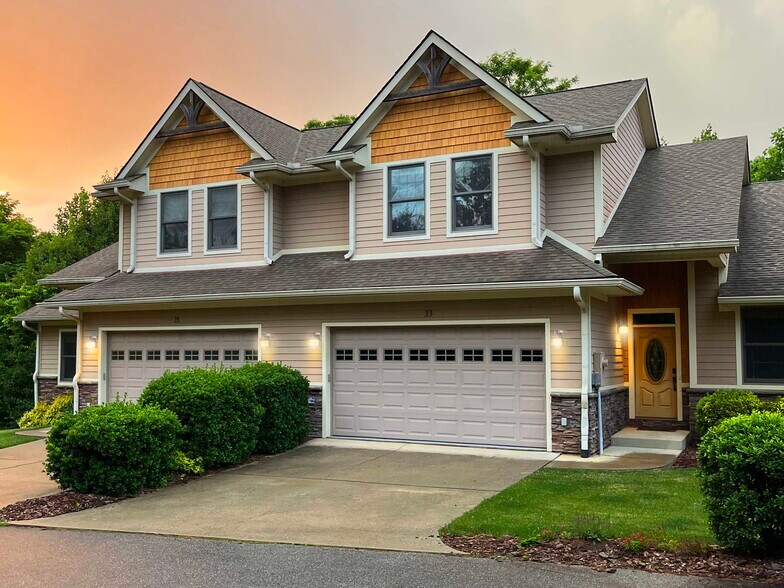 Welcome Home - 33 Winterhawk Drive