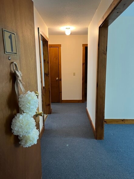 Building Photo - 163 Woodland Dr