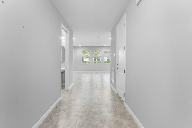 Building Photo - 16474 Helix Ct