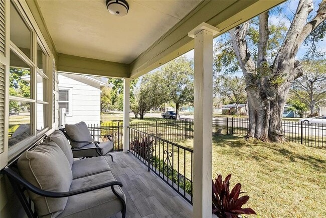 Building Photo - 4628 Dr M.L.K. Jr St N