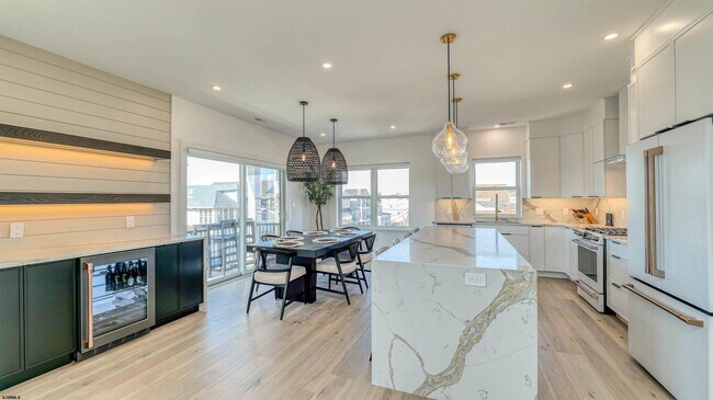 Building Photo - 107 N New Haven Ave