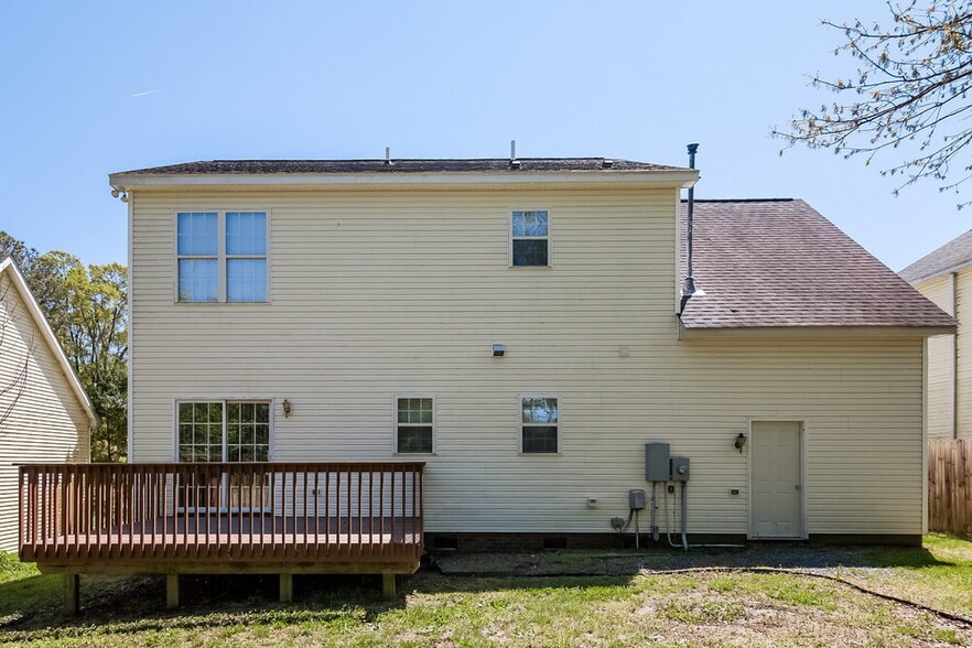 Building Photo - 906 Houston Heights Rd