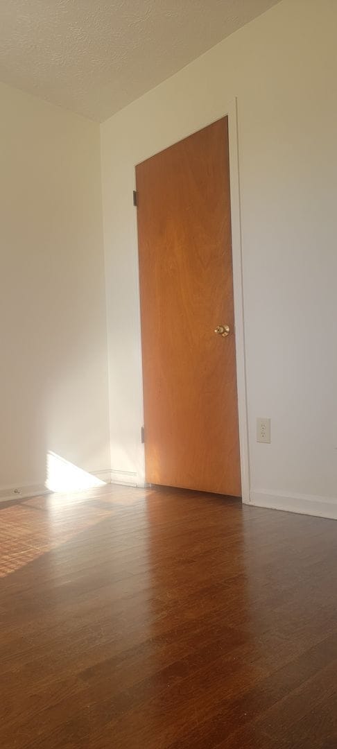 Building Photo - 2 Bedroom Duplex