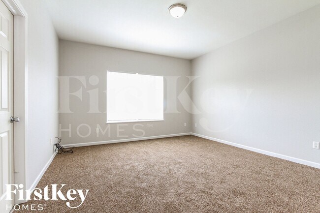 Building Photo - 6148 Navy Cir