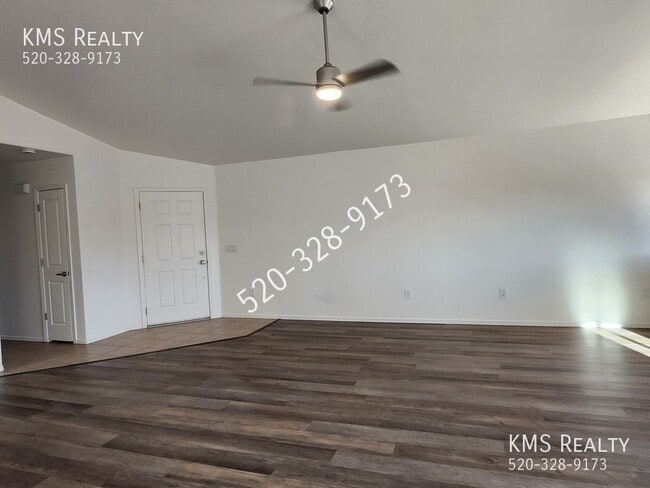 Building Photo - 6603 E Ladonna Ln