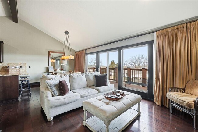 Building Photo - 14805 Dutchmans Dr