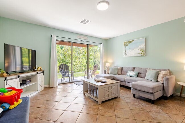 Building Photo - 17751 Panama City Beach Pkwy