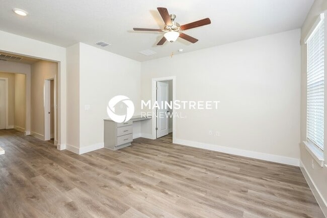 Building Photo - 3 Bedroom Pet-Friendly Home in Deland, FL ...
