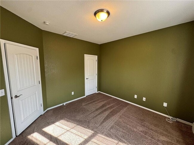 Building Photo - 6505 S 50th St