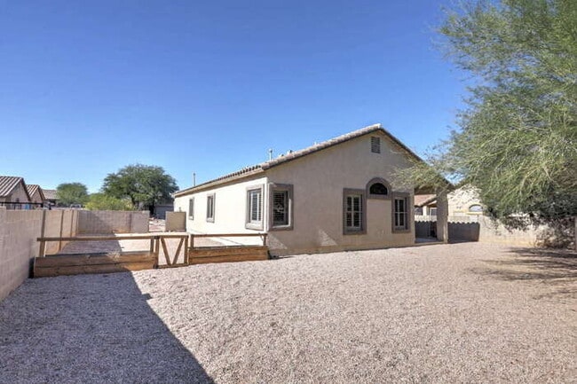 Building Photo - Rancho Sahuarita