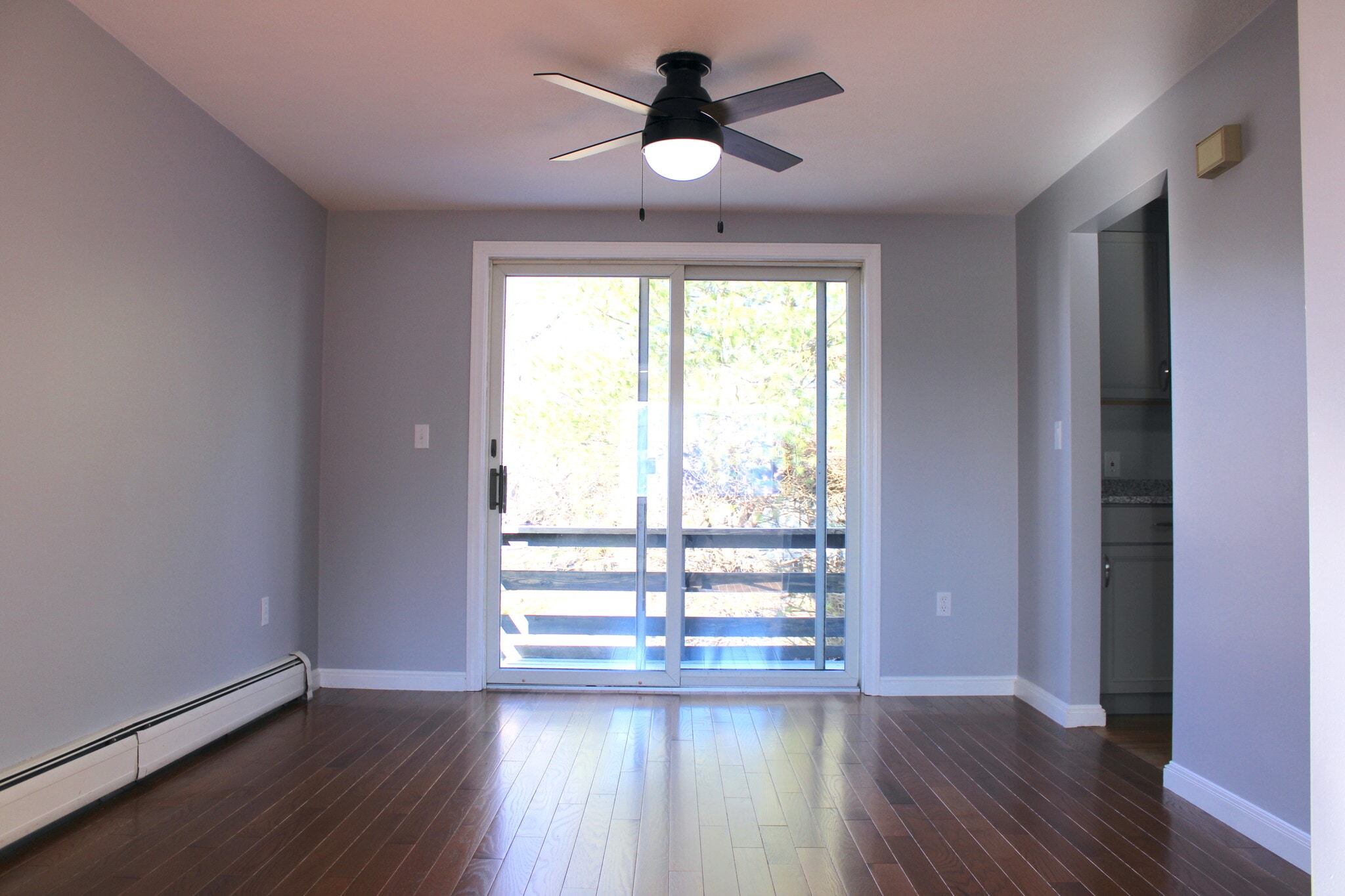 Building Photo - 2 Clark St