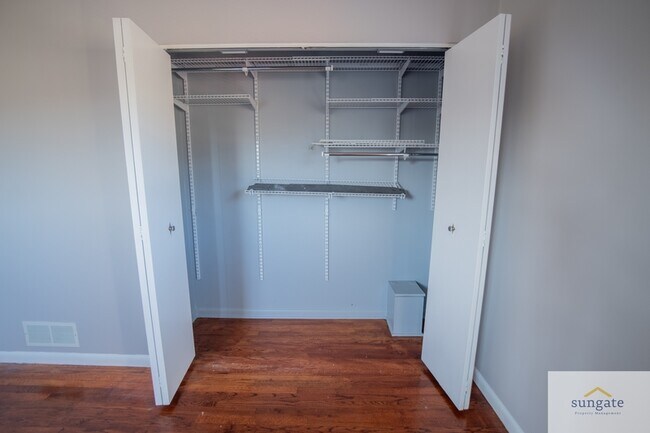 Building Photo - 7411 Kathydale Rd