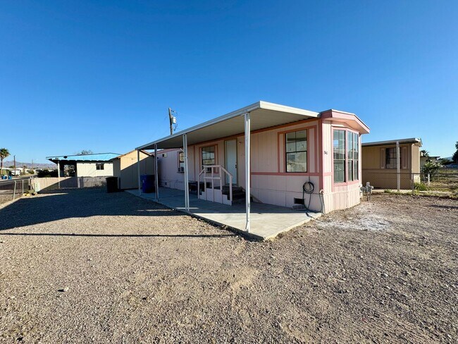 Building Photo - Charming  2 bedroom mobile