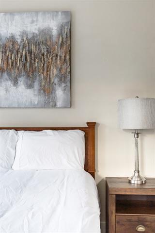 Building Photo - 1007 N Madison Ave