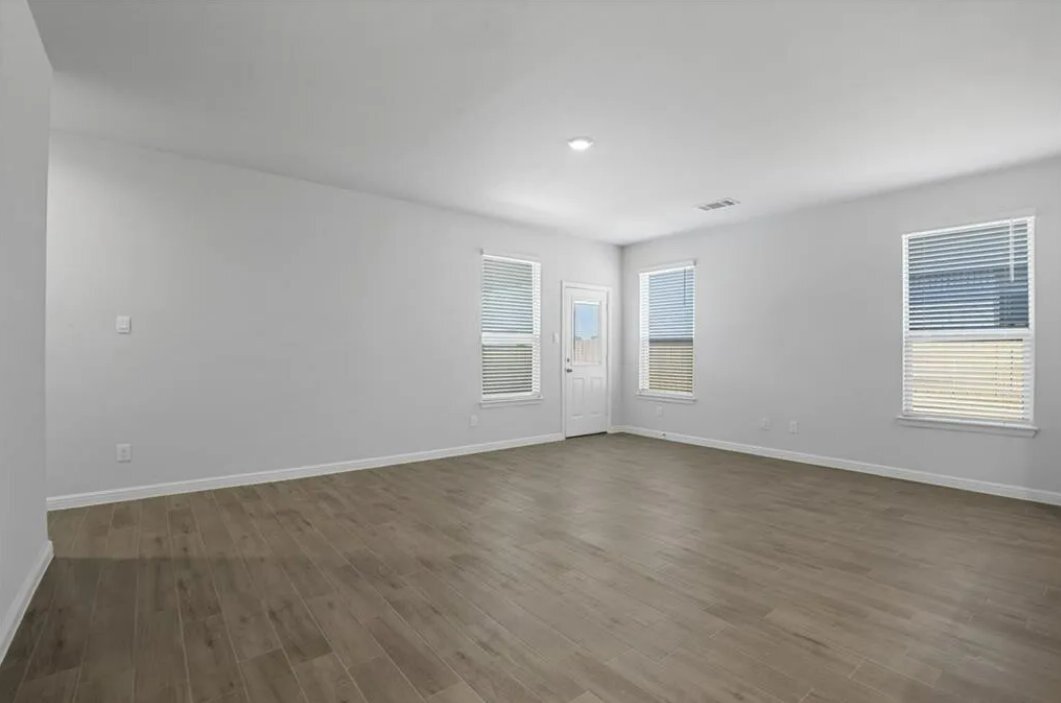 Building Photo - 529 Passenger Trl