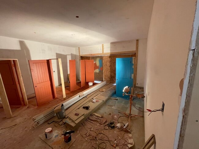 Building Photo - 518 S Wc Riles St