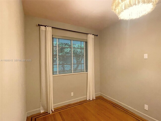 Building Photo - 1571 Pennsylvania Ave