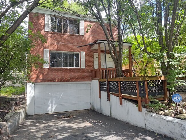 Building Photo - 7067 Kennedy St
