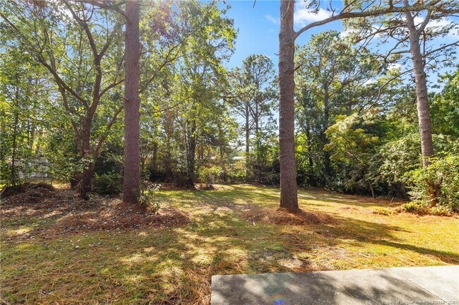 Building Photo - 161 Summerhill Rd