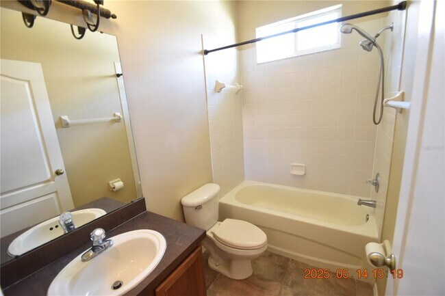 Building Photo - 27443 Edenfield Dr
