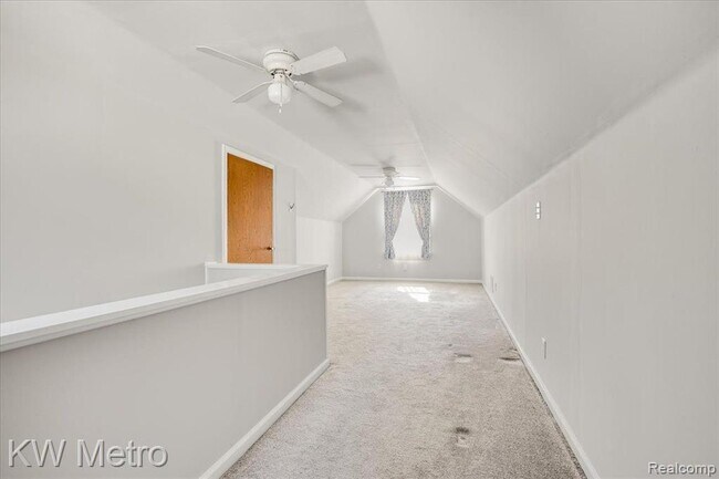 Building Photo - 908 Bauman Ave