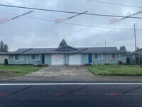 Building Photo - R19B