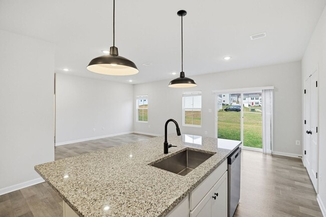 Building Photo - 22 Preening Rd