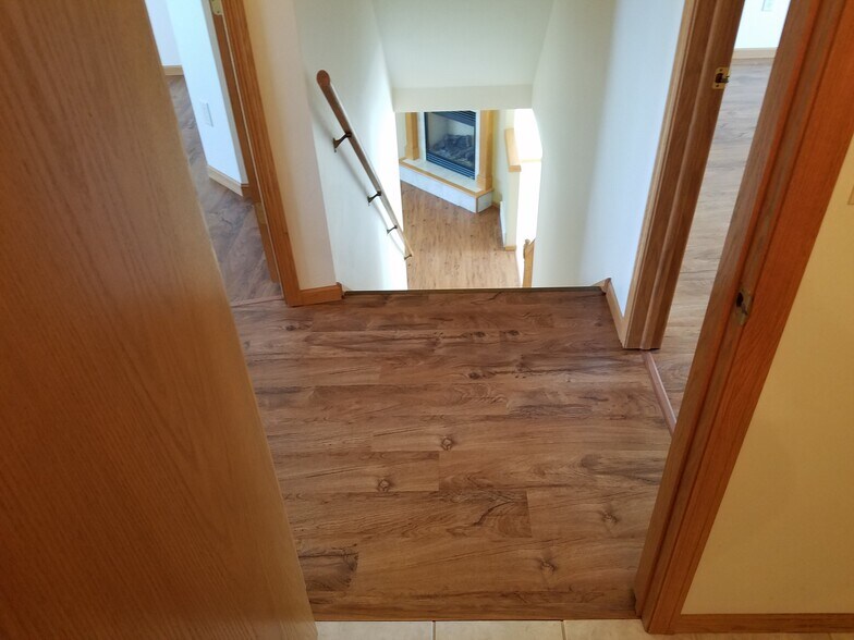 Building Photo - 3290 Windland Dr