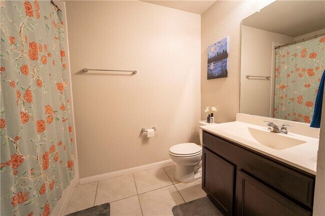 Building Photo - 10406 Hatton Ln