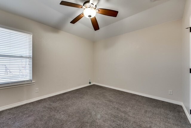 Building Photo - 7603 Canterbury St