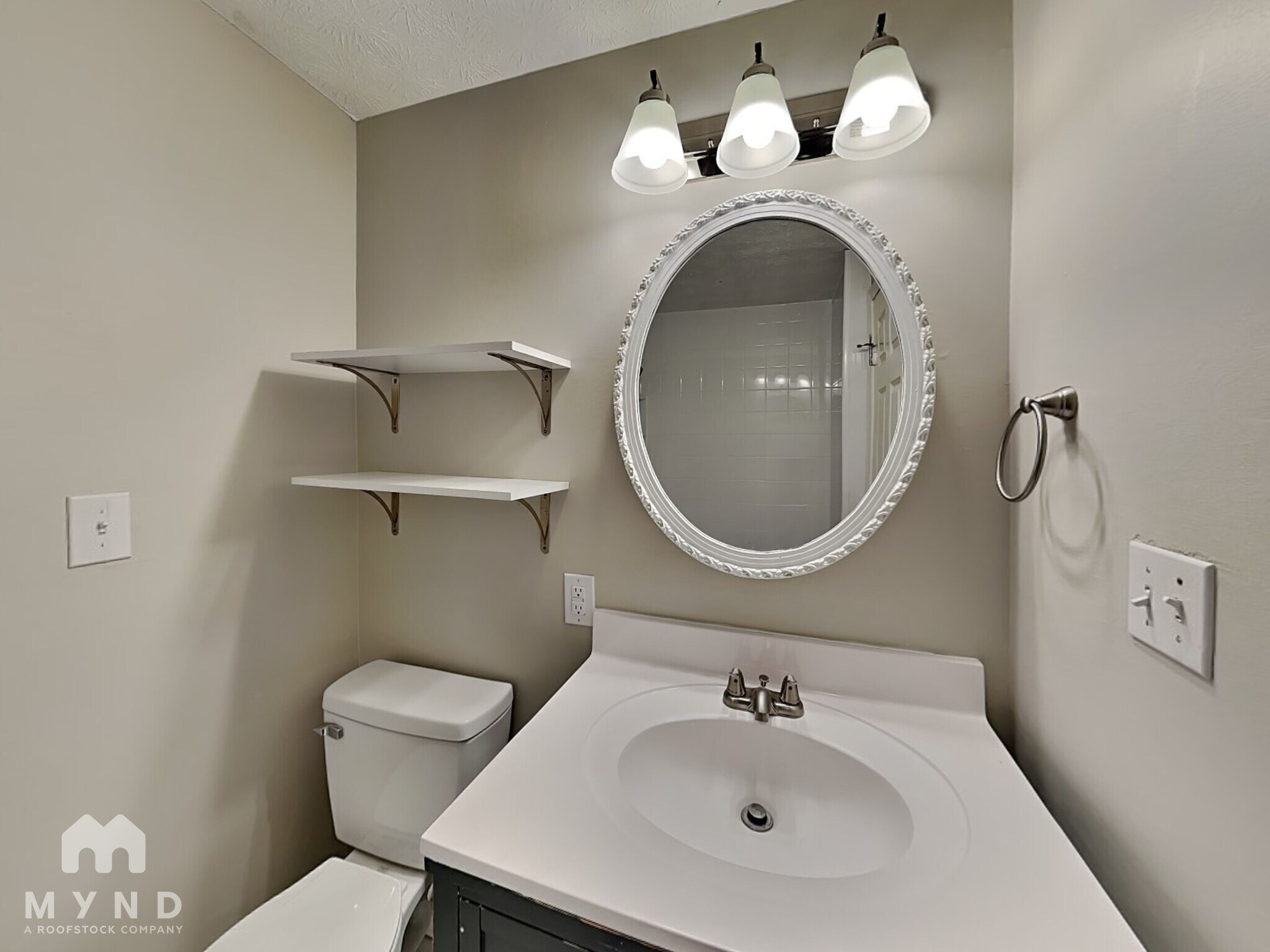 Building Photo - 1224 Hanson St