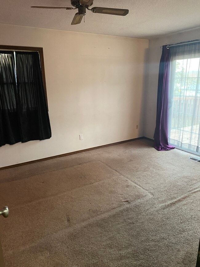 Building Photo - 1788 SW 5th St