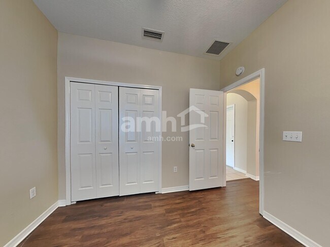 Building Photo - 34842 Marsh Glen Ct