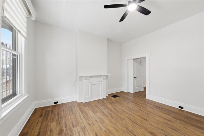 Building Photo - 2502 Halstead St