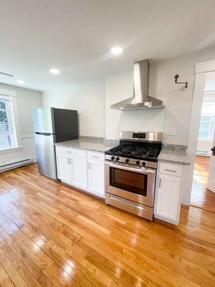 Kitchen - 14 Schley St